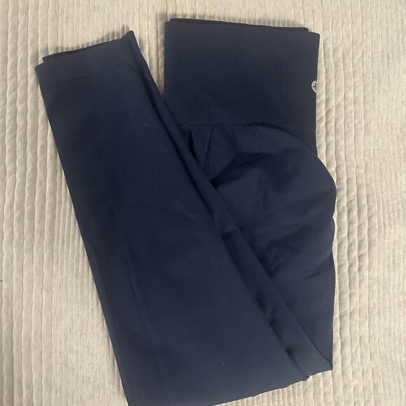 NWT Halara Seamless Flow High‑Waisted 7/8 Yoga Leggings - Picture 2 of 4